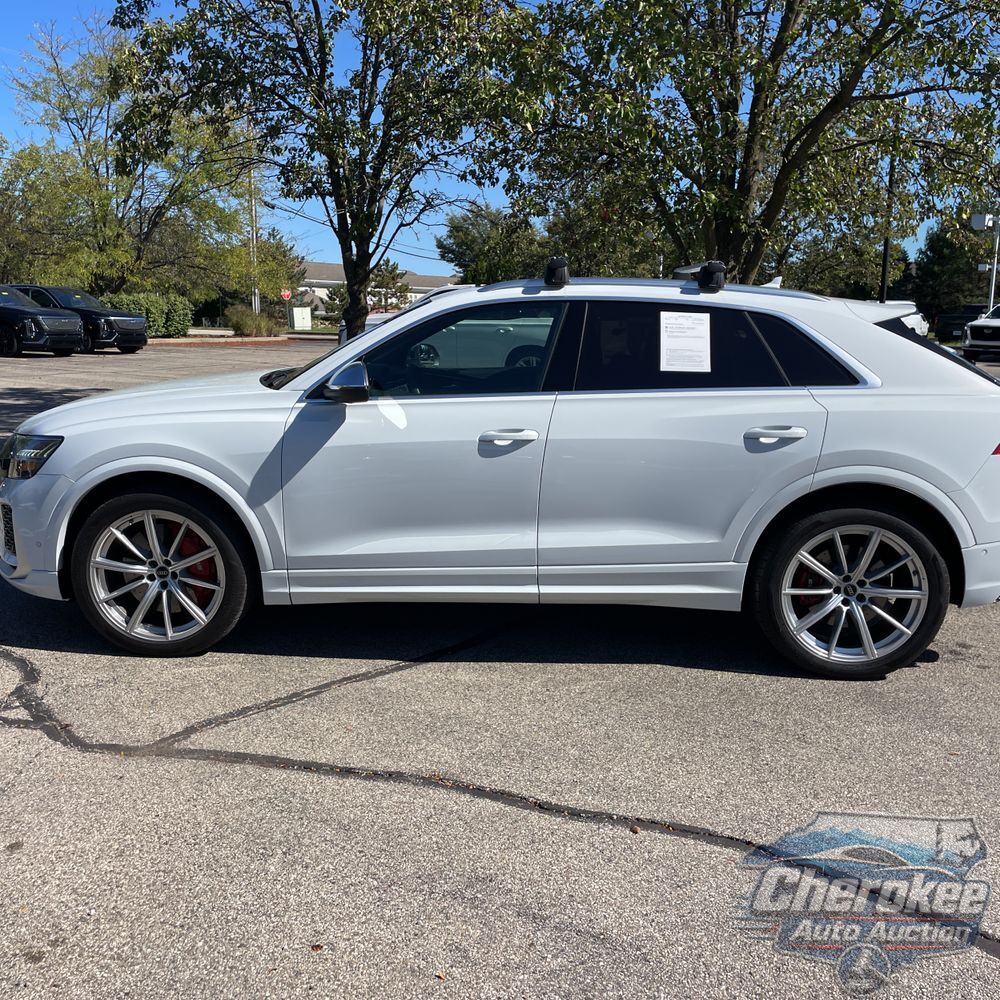 2024 Audi RS Q8 Base