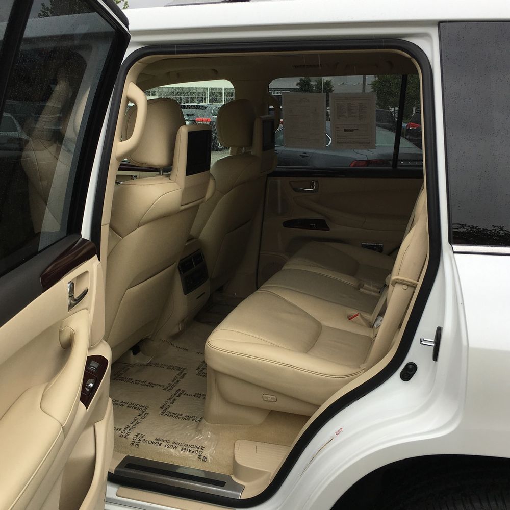 2015 Lexus LX 570