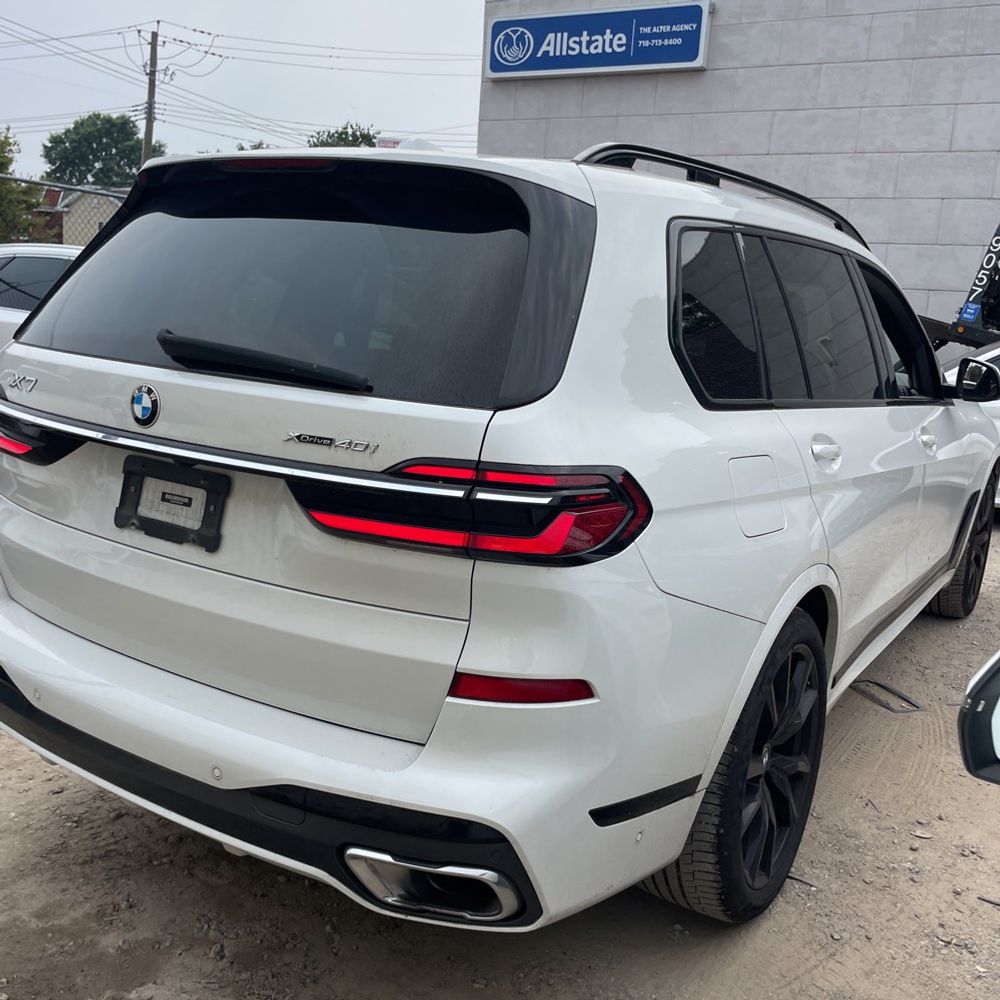 2023 BMW X7 XDrive40i