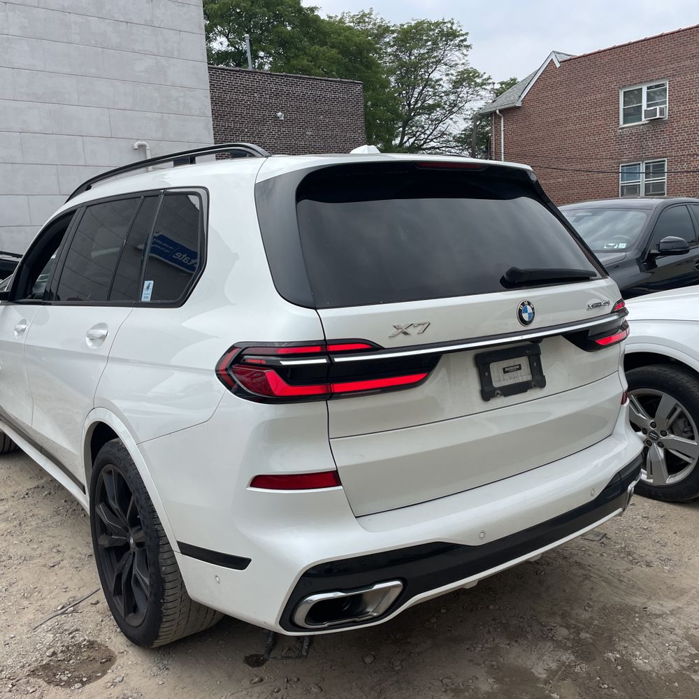 2023 BMW X7 XDrive40i