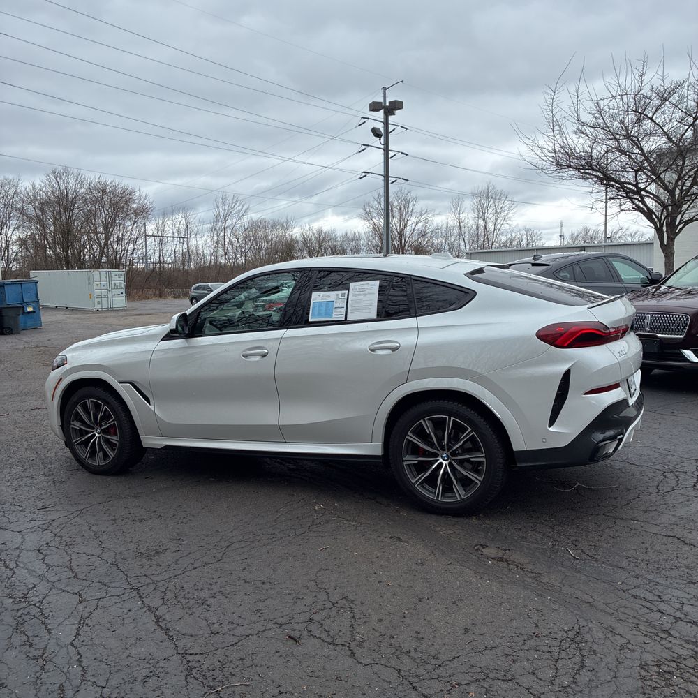 2024 BMW X6 xDrive40i