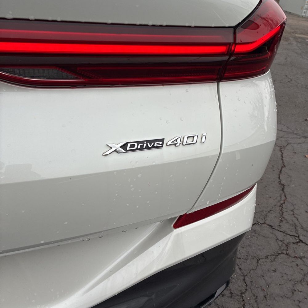 2024 BMW X6 xDrive40i