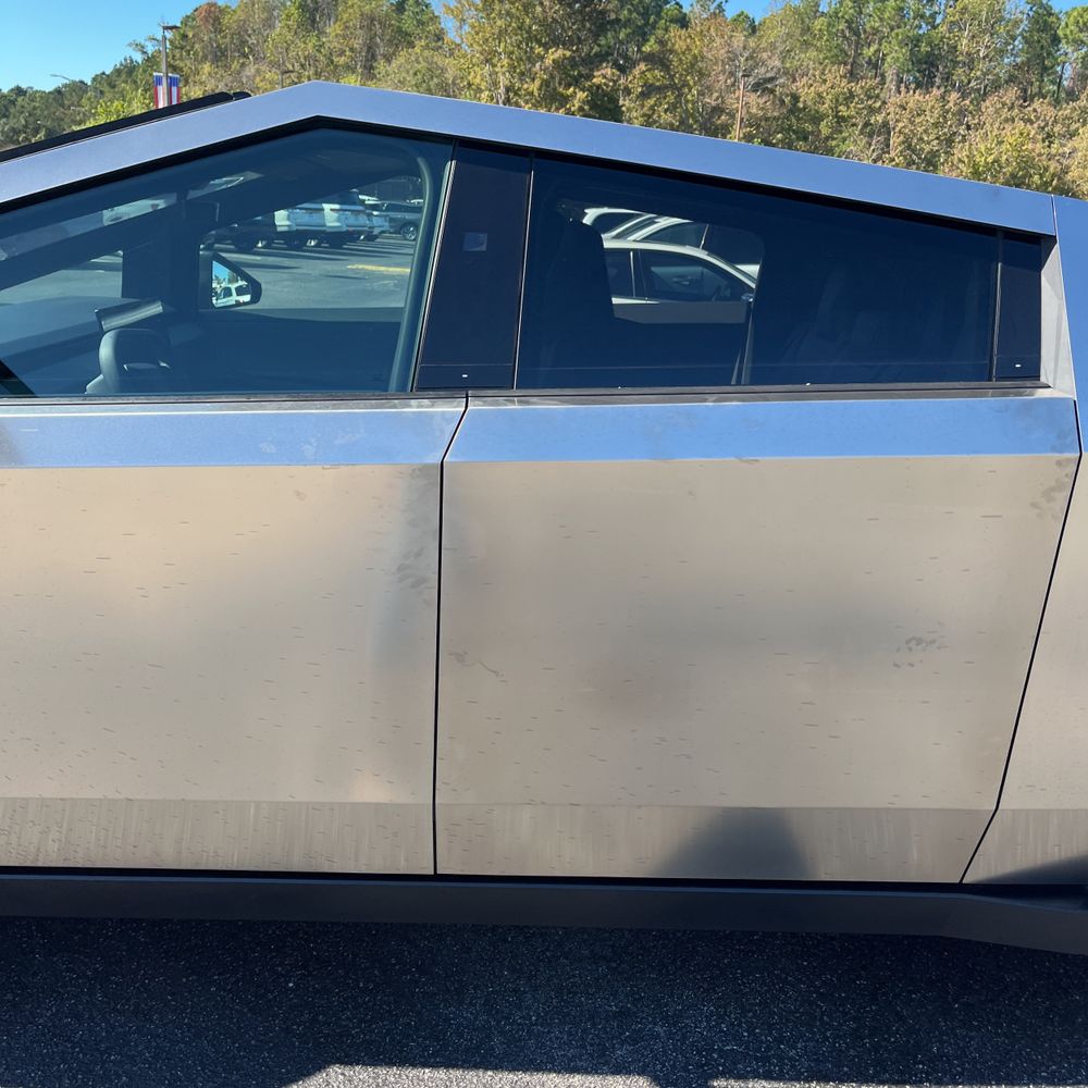 2024 Tesla Cybertruck Base