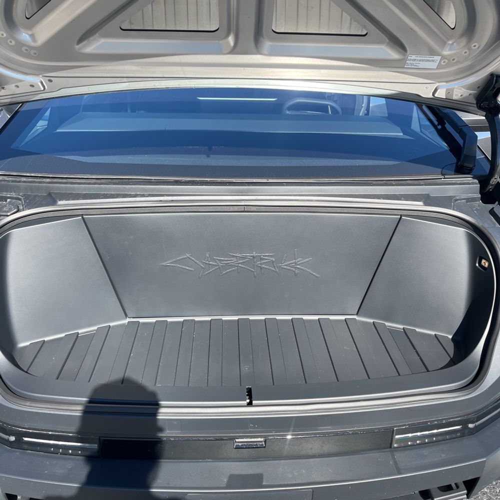 2024 Tesla Cybertruck Base