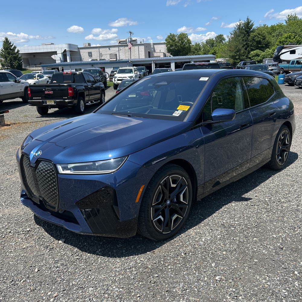 2023 BMW iX M60