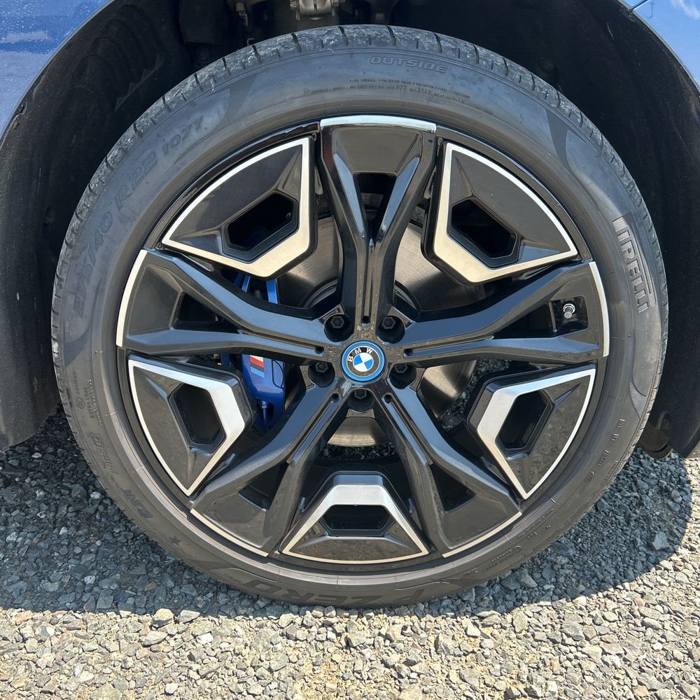 2023 BMW iX M60