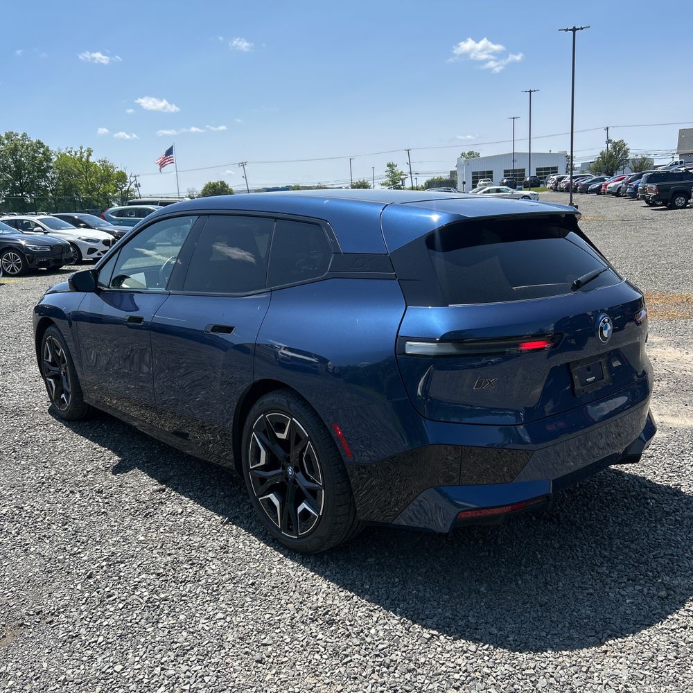 2023 BMW iX M60