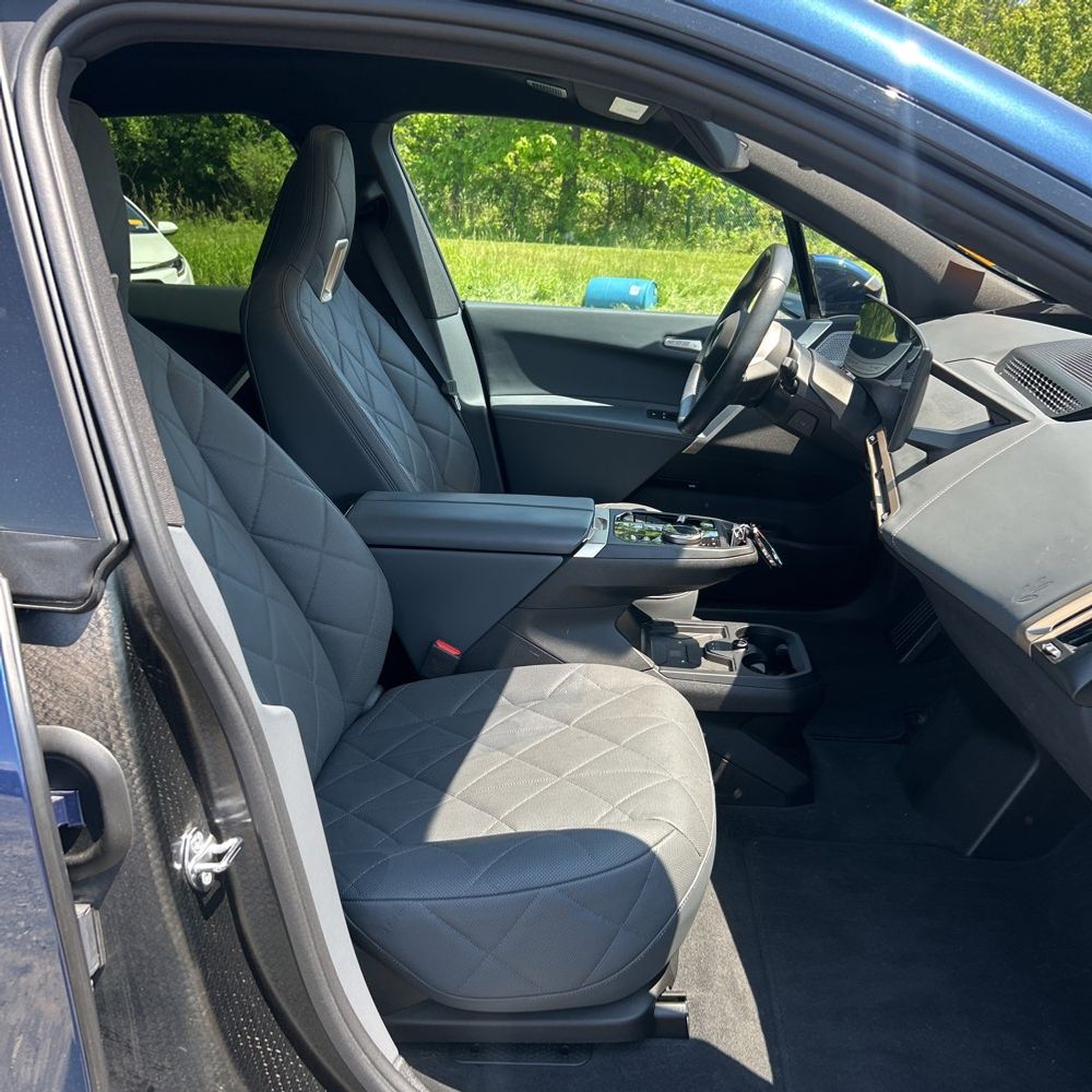 2023 BMW iX M60