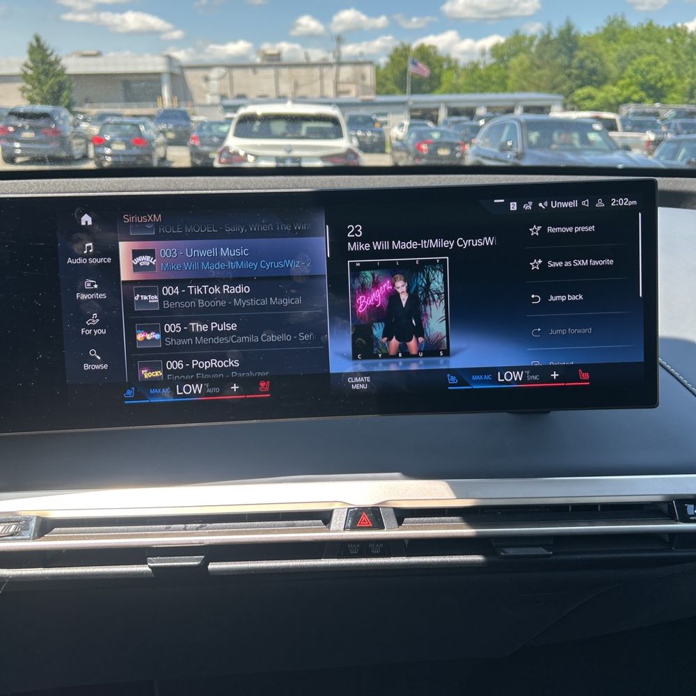 2023 BMW iX M60