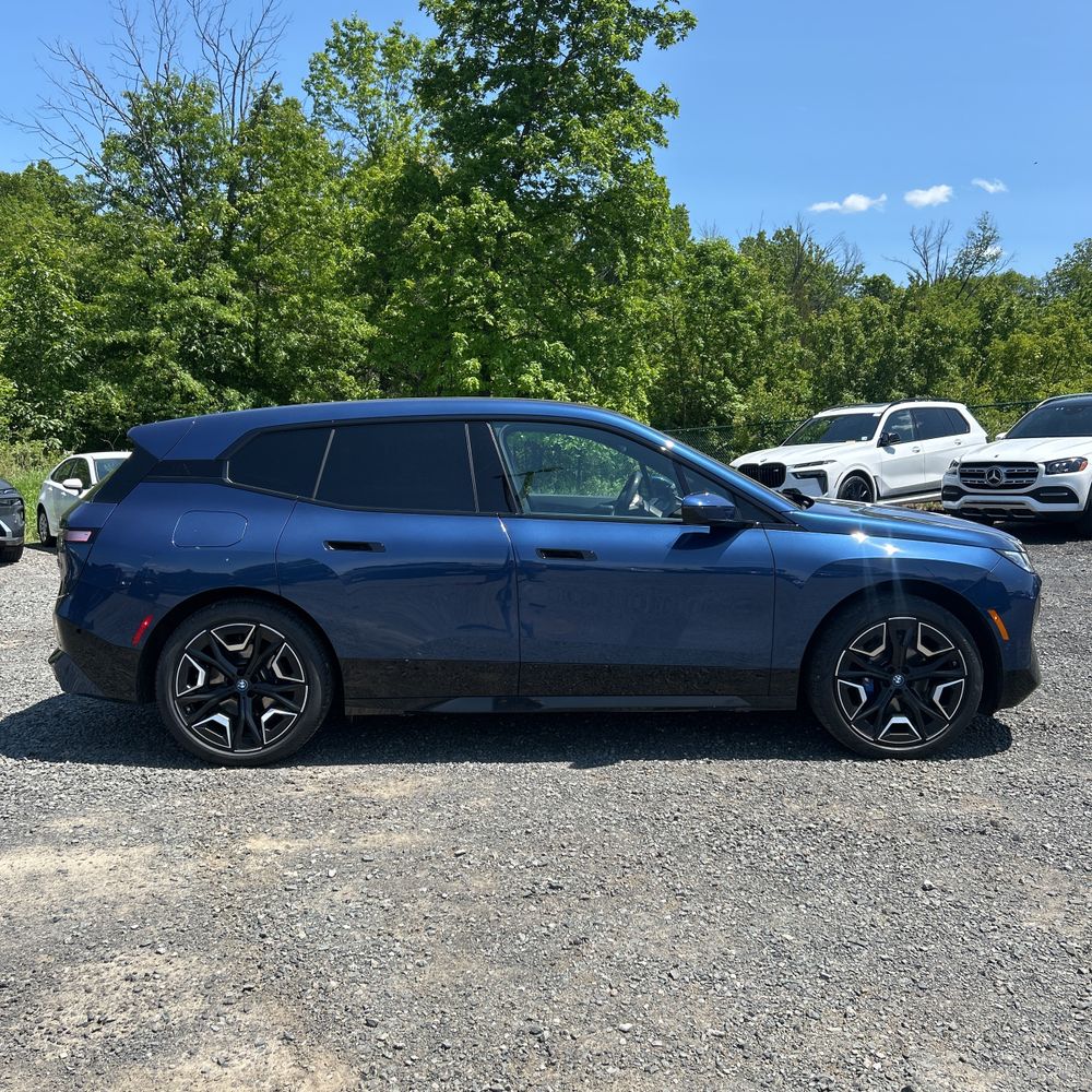 2023 BMW iX M60
