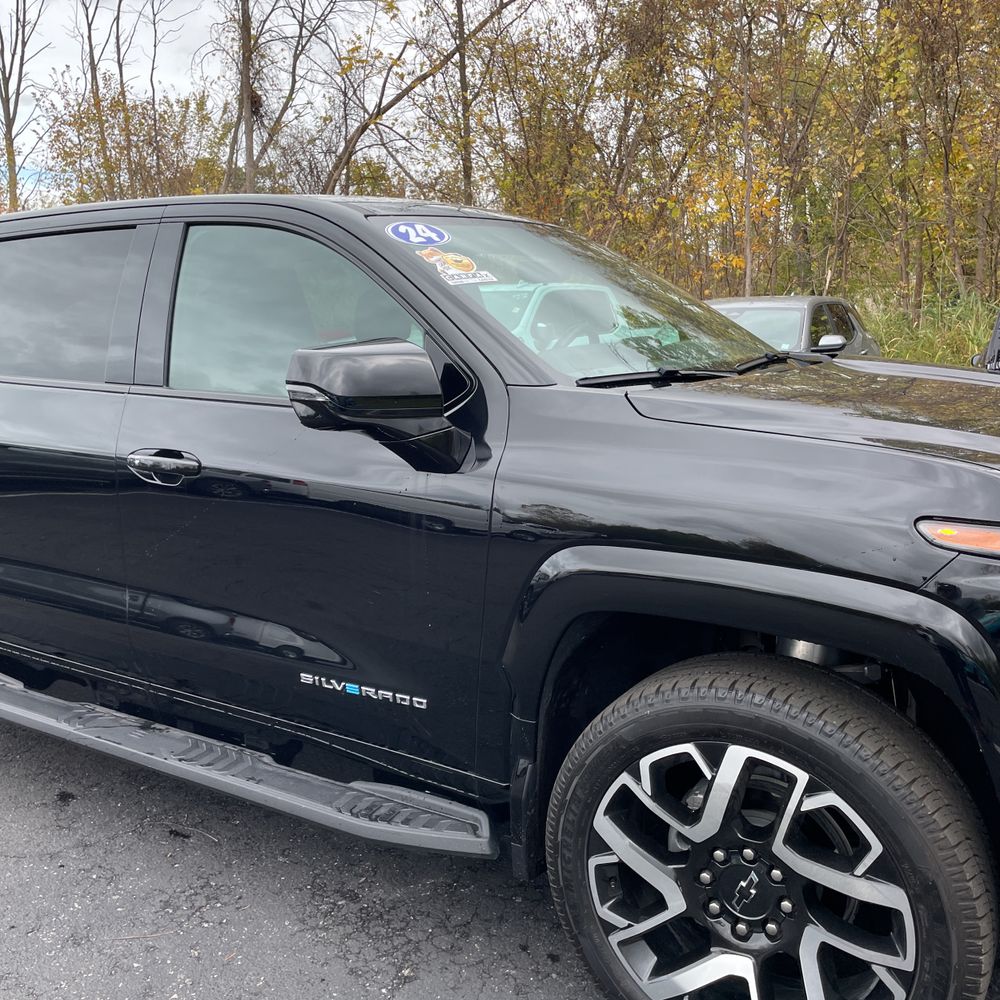2024 Chevrolet Silverado EV RST
