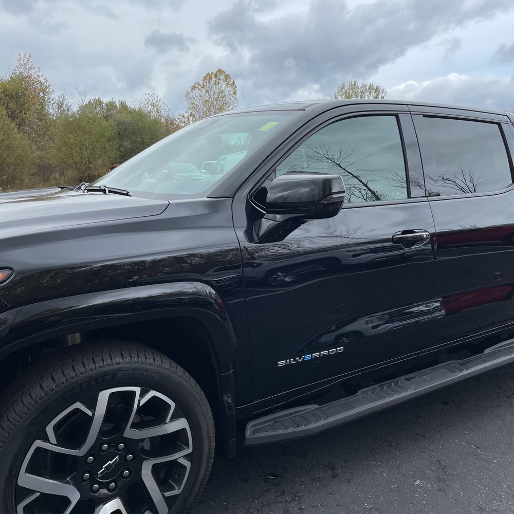 2024 Chevrolet Silverado EV RST