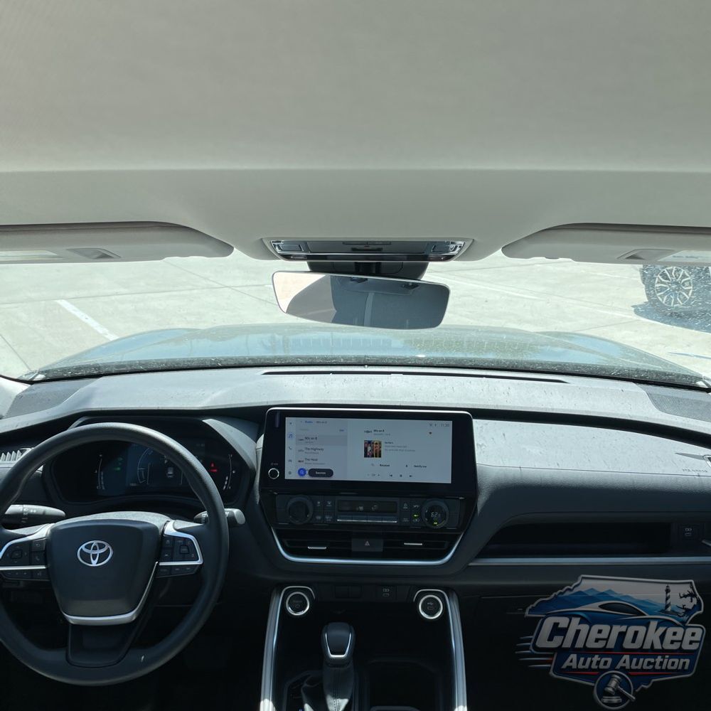 2025 Toyota Grand Highlander Hybrid LE