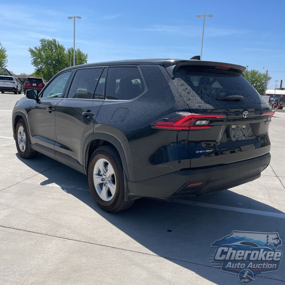 2025 Toyota Grand Highlander Hybrid LE