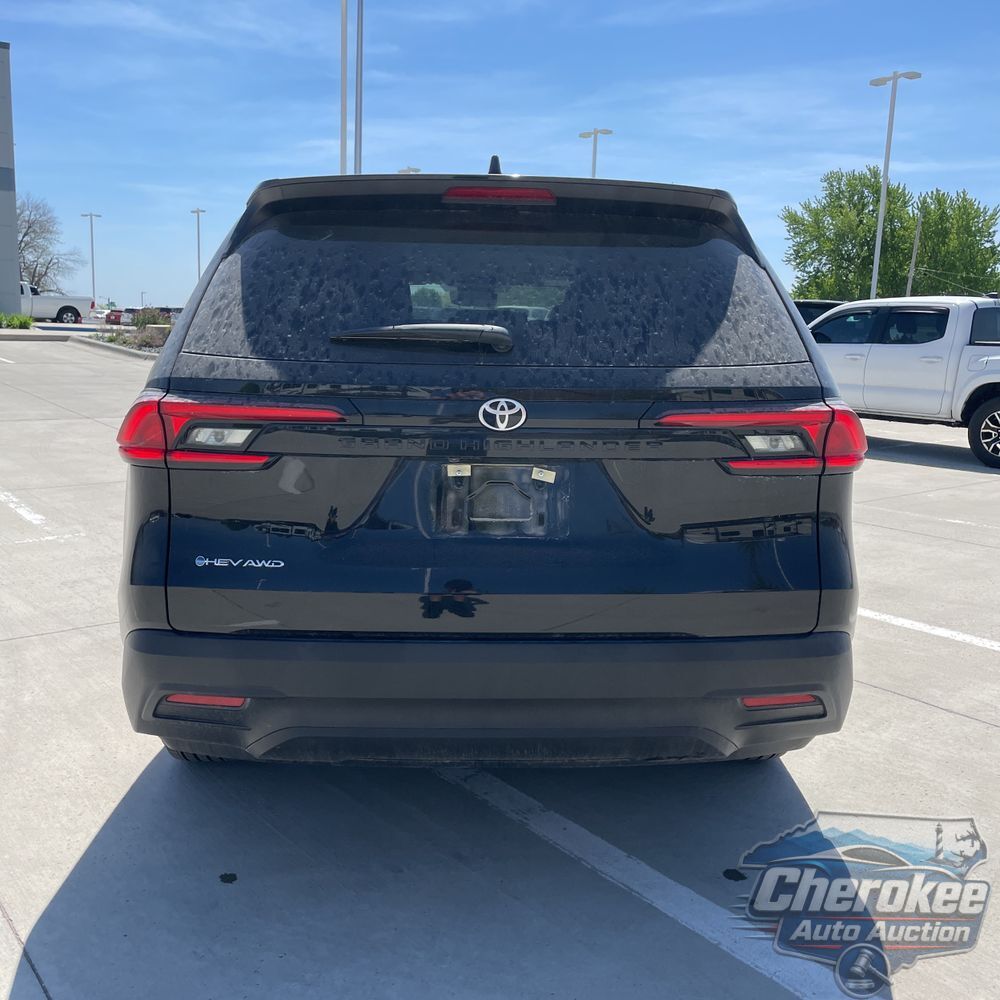 2025 Toyota Grand Highlander Hybrid LE