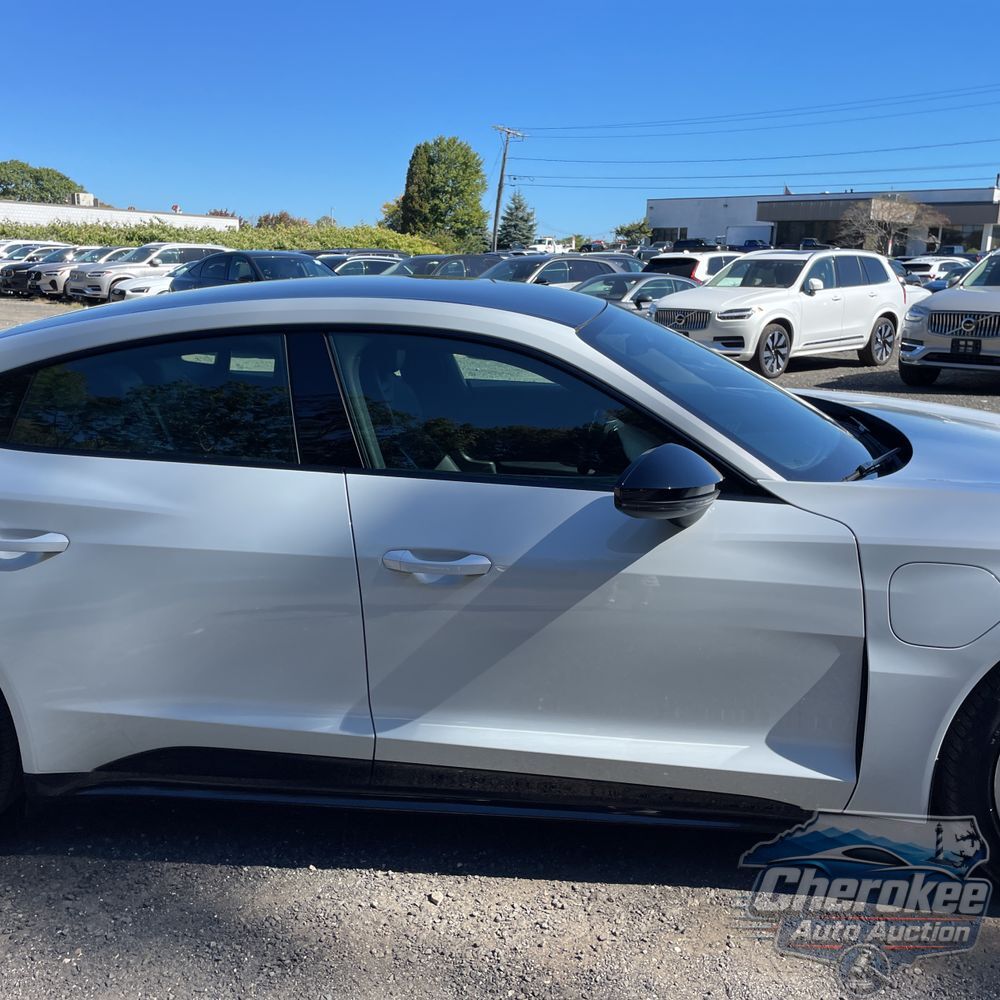 2023 Audi e-tron GT Premium Plus