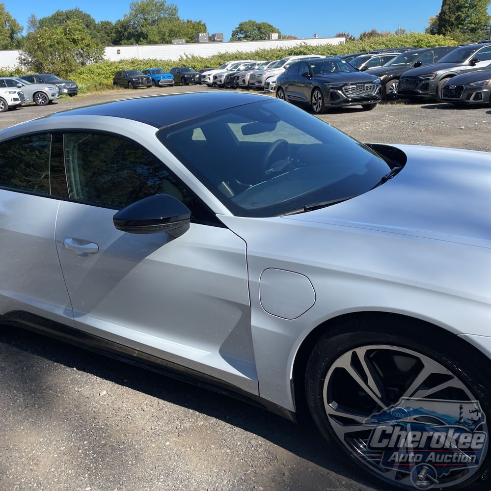 2023 Audi e-tron GT Premium Plus