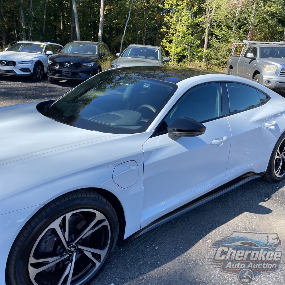 2023 Audi e-tron GT Premium Plus
