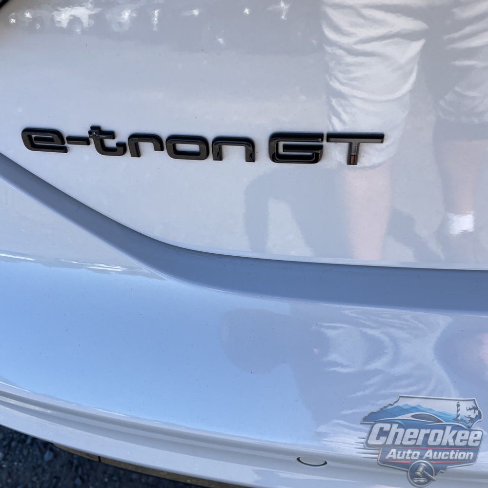 2023 Audi e-tron GT Premium Plus