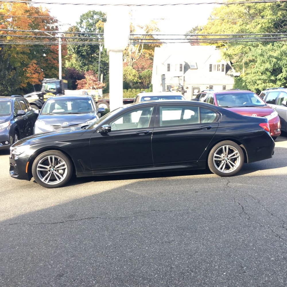 2017 BMW 7-Series 750xi