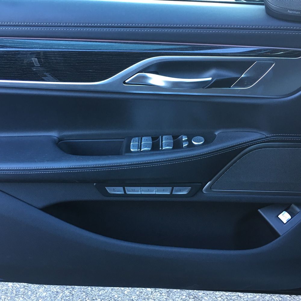 2017 BMW 7-Series 750xi