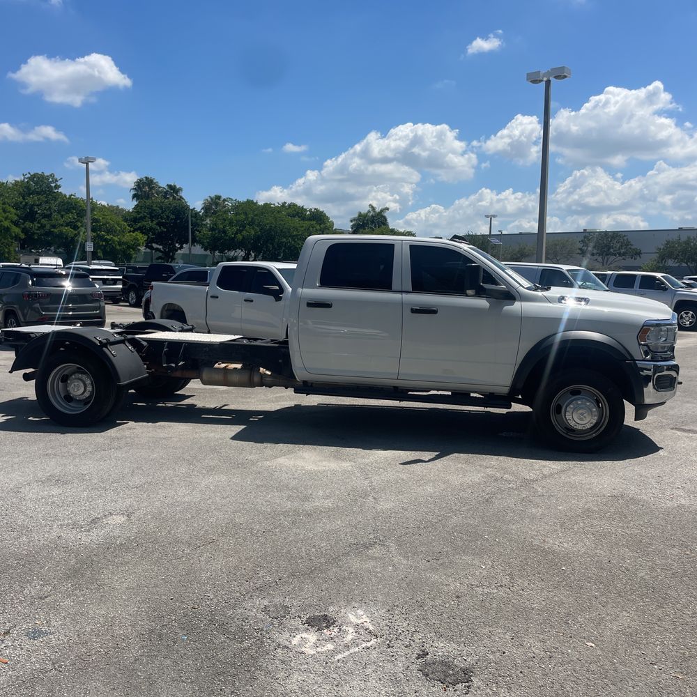 2022 Ram Commercial Tradesman CA60-84 CREW CAB/CHASSIS 4X4 6.7L
