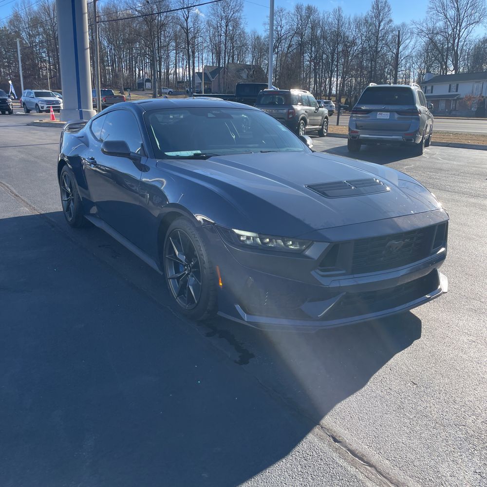 2024 Ford Mustang Dark Horse