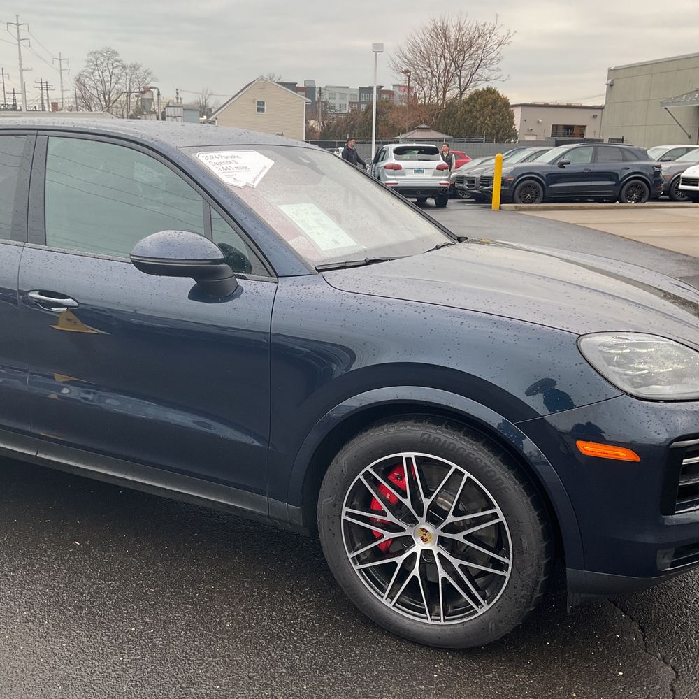 2024 Porsche Cayenne S