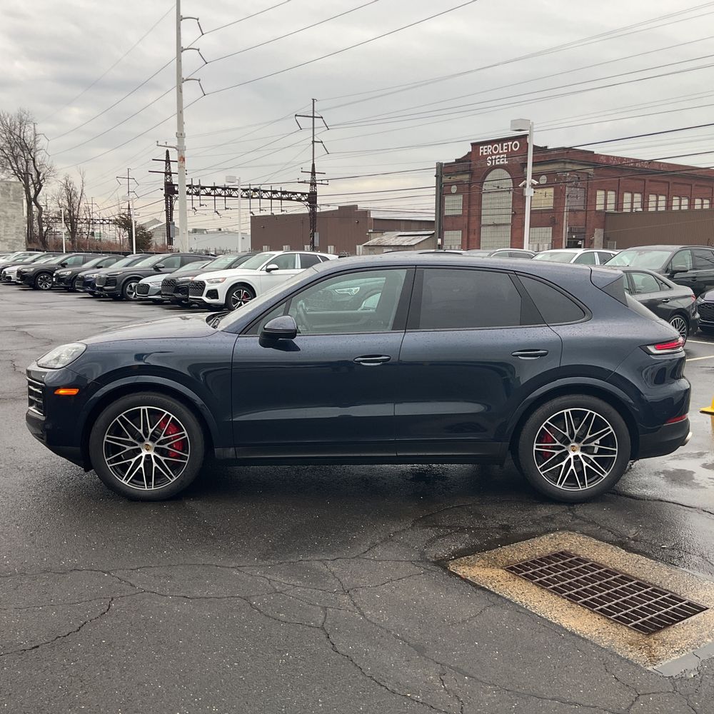 2024 Porsche Cayenne S
