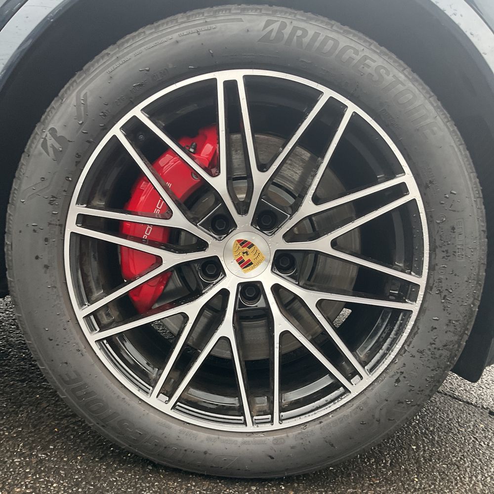 2024 Porsche Cayenne S