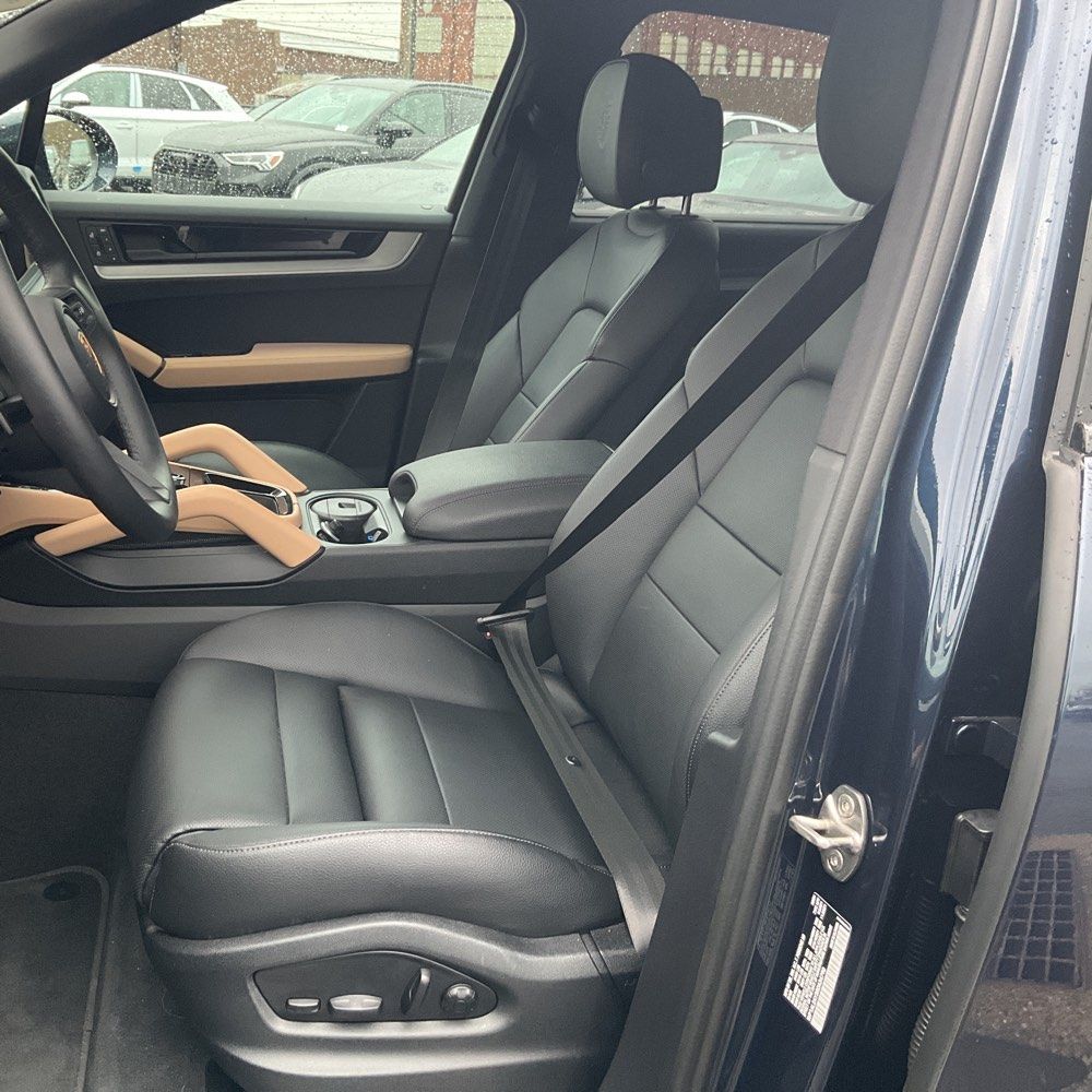 2024 Porsche Cayenne S