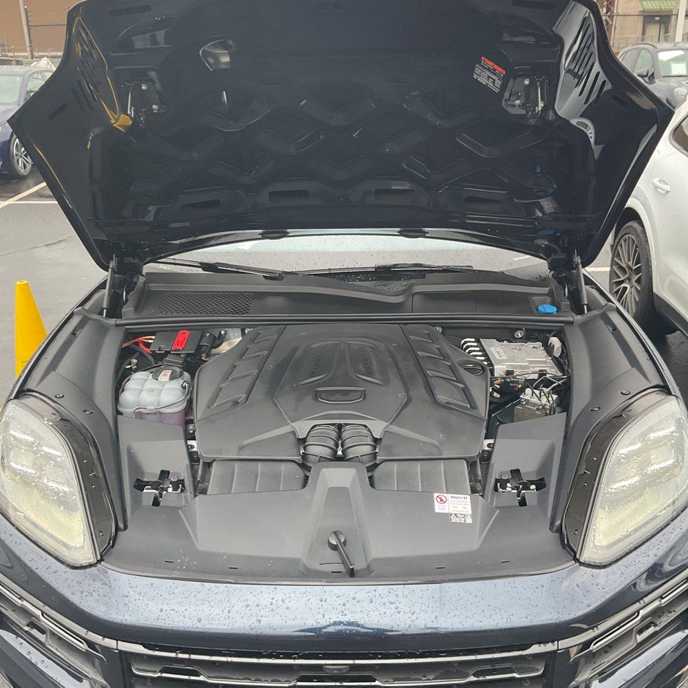 2024 Porsche Cayenne S