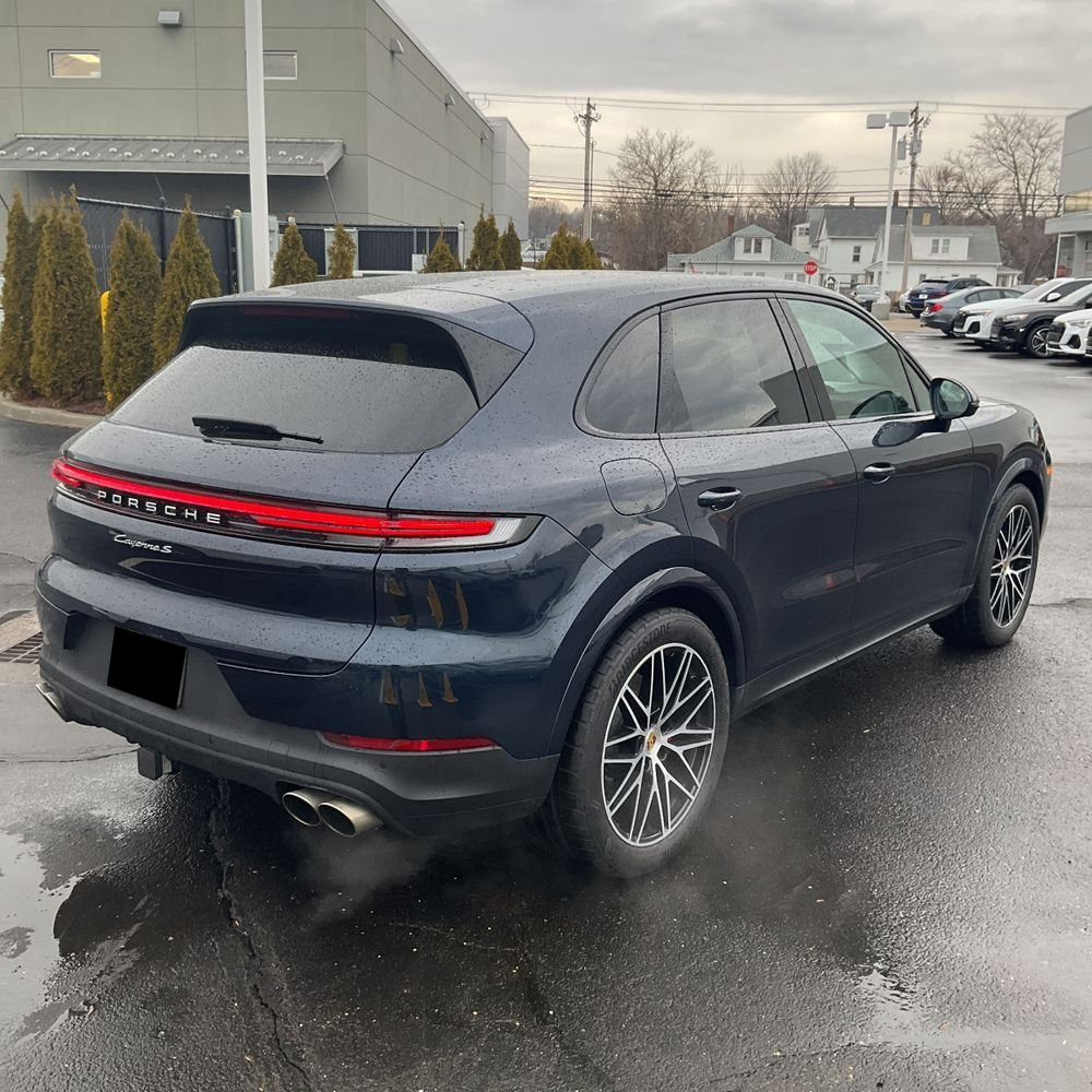 2024 Porsche Cayenne S