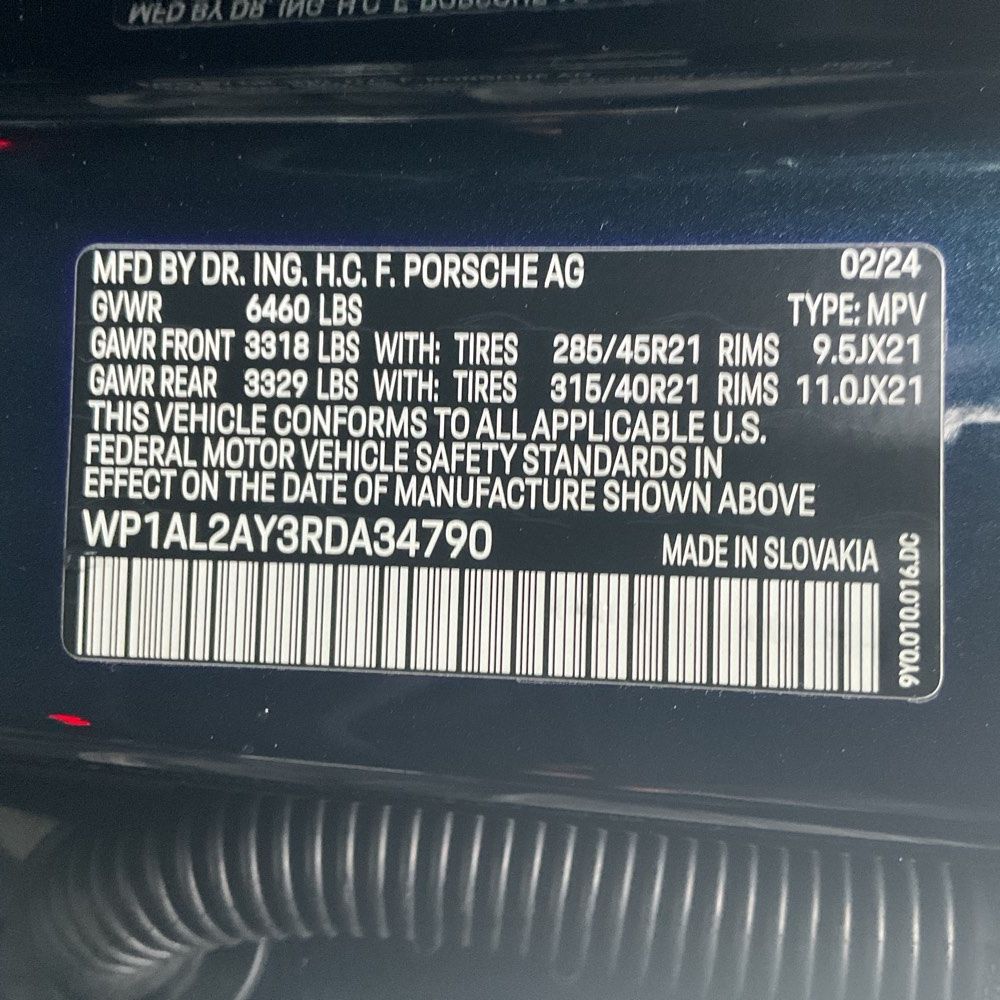 2024 Porsche Cayenne S