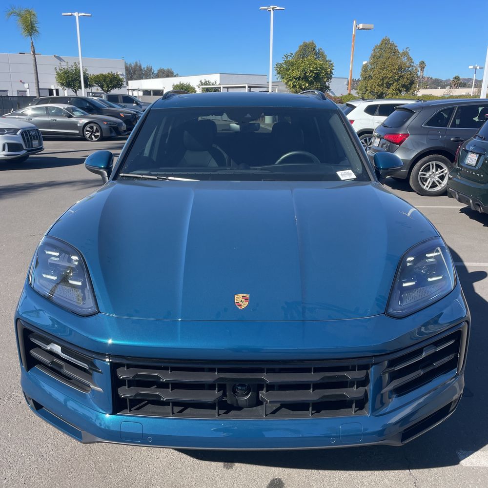2024 Porsche Cayenne Base