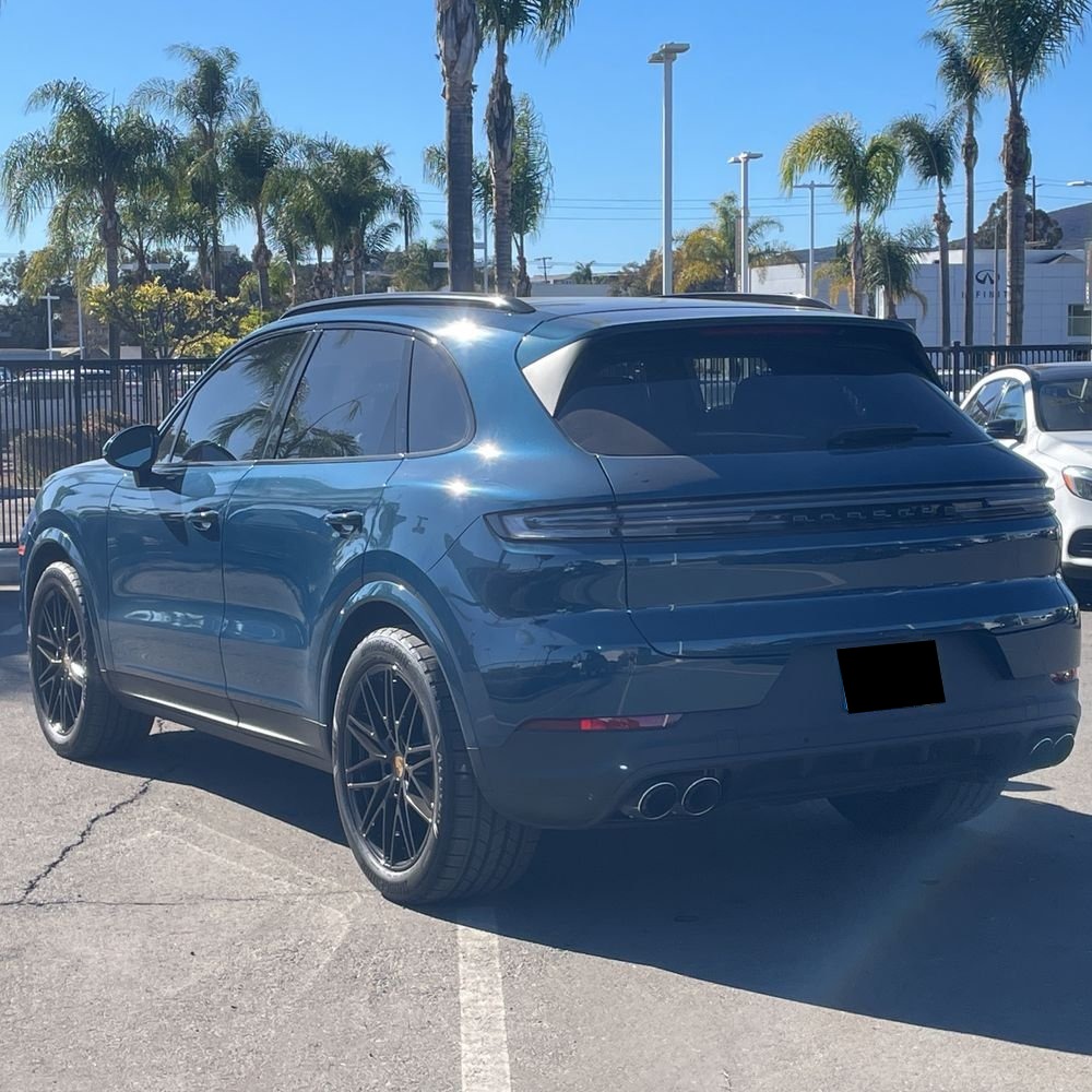 2024 Porsche Cayenne Base