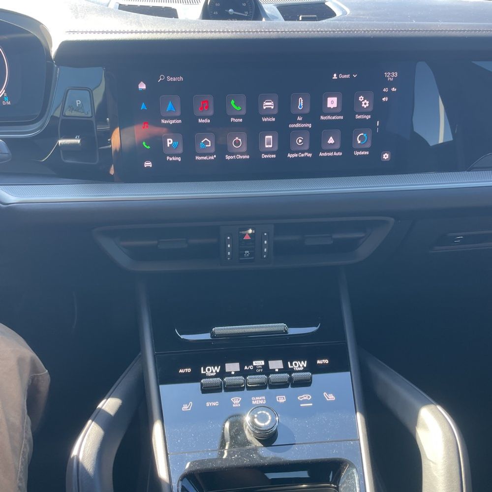 2024 Porsche Cayenne Base