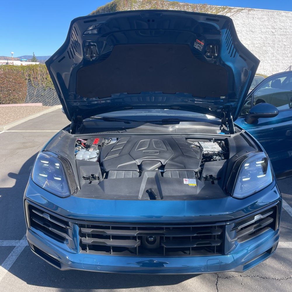 2024 Porsche Cayenne Base
