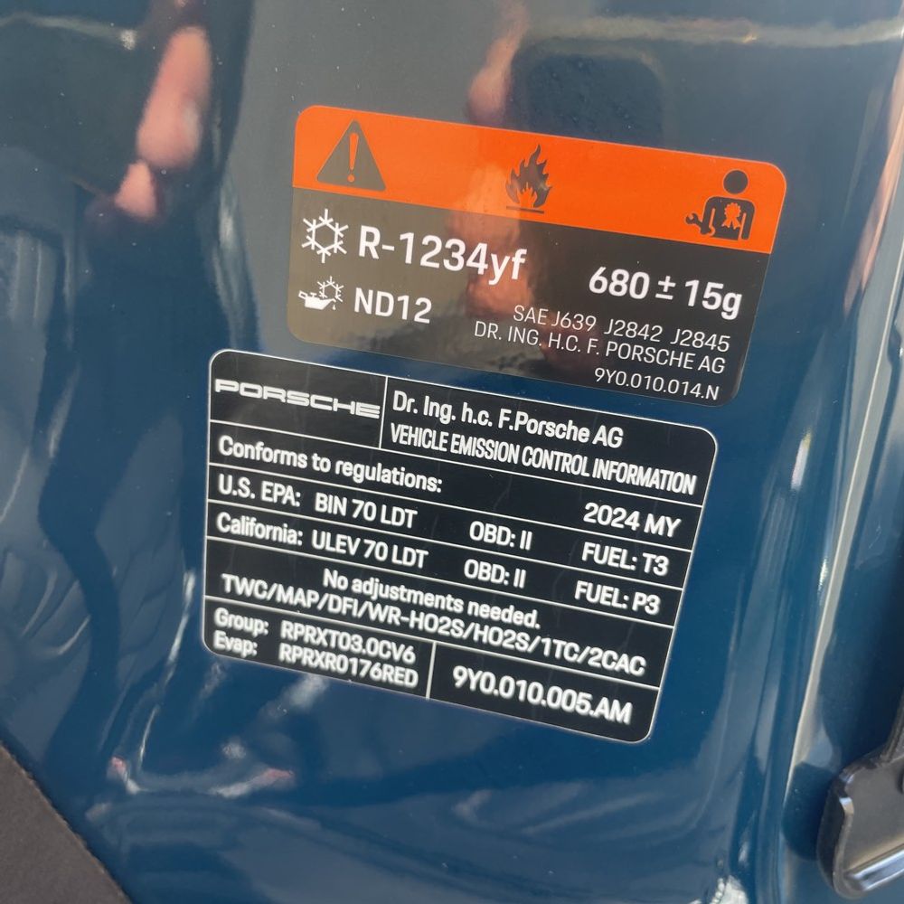 2024 Porsche Cayenne Base