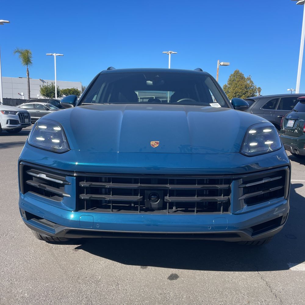 2024 Porsche Cayenne Base