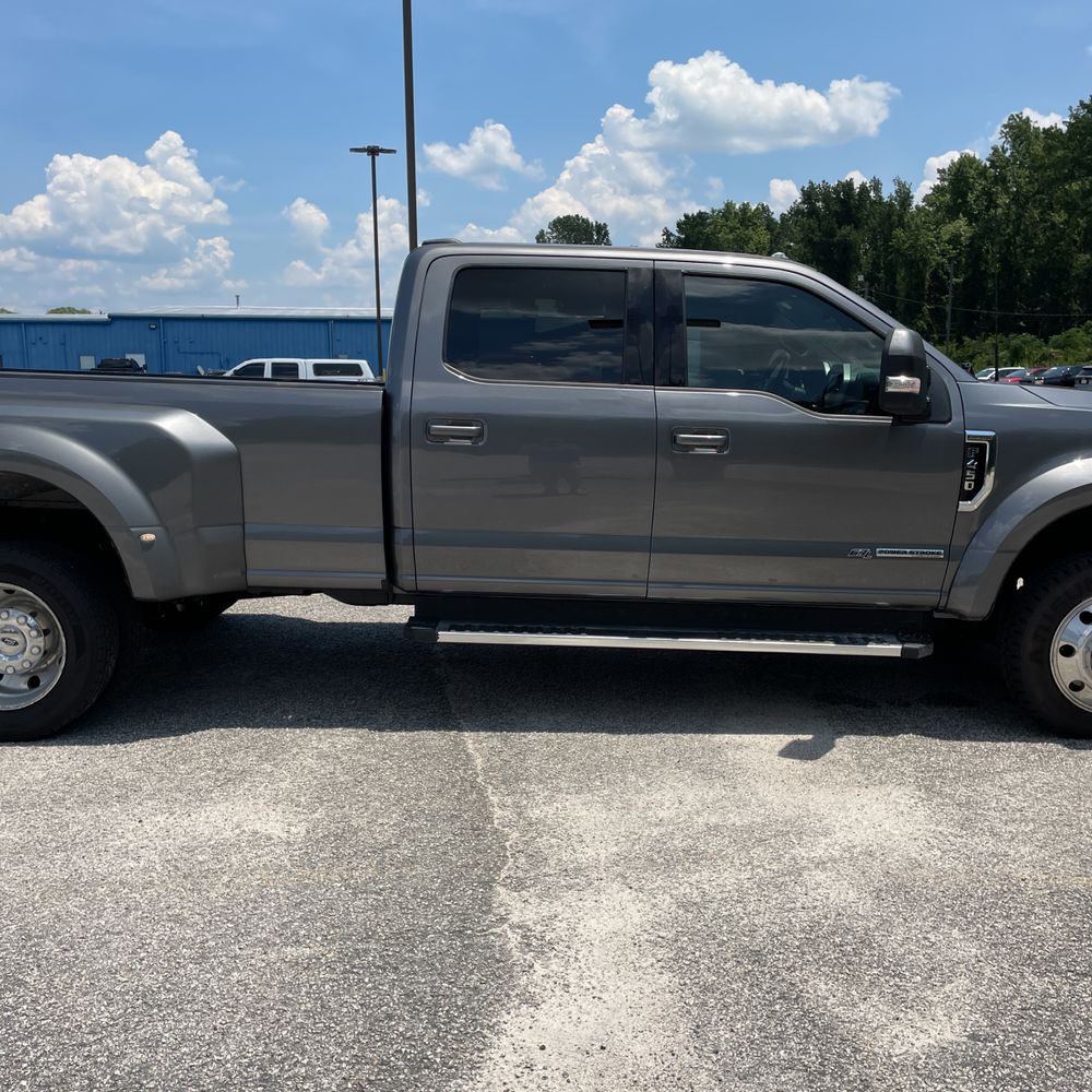 2022 Ford F450SD Lariat