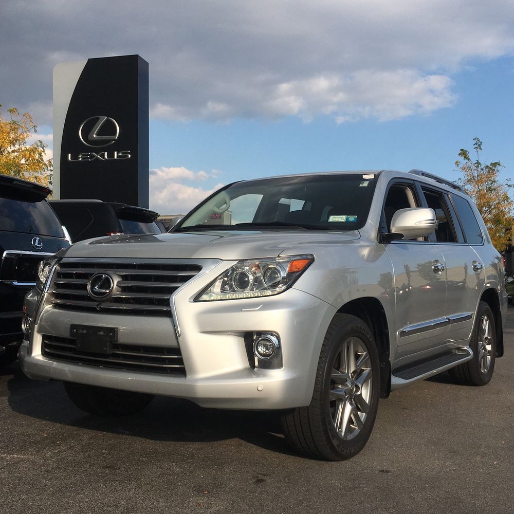 2015 Lexus LX 570