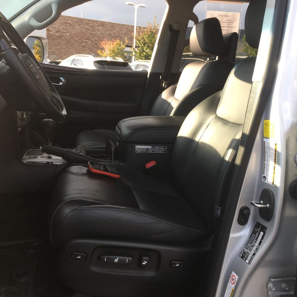 2015 Lexus LX 570