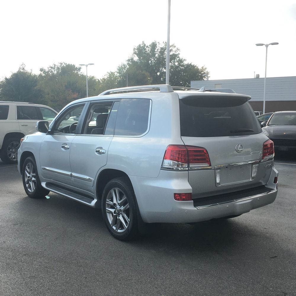 2015 Lexus LX 570