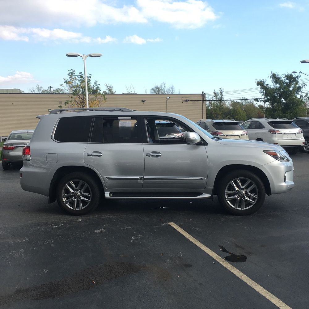 2015 Lexus LX 570