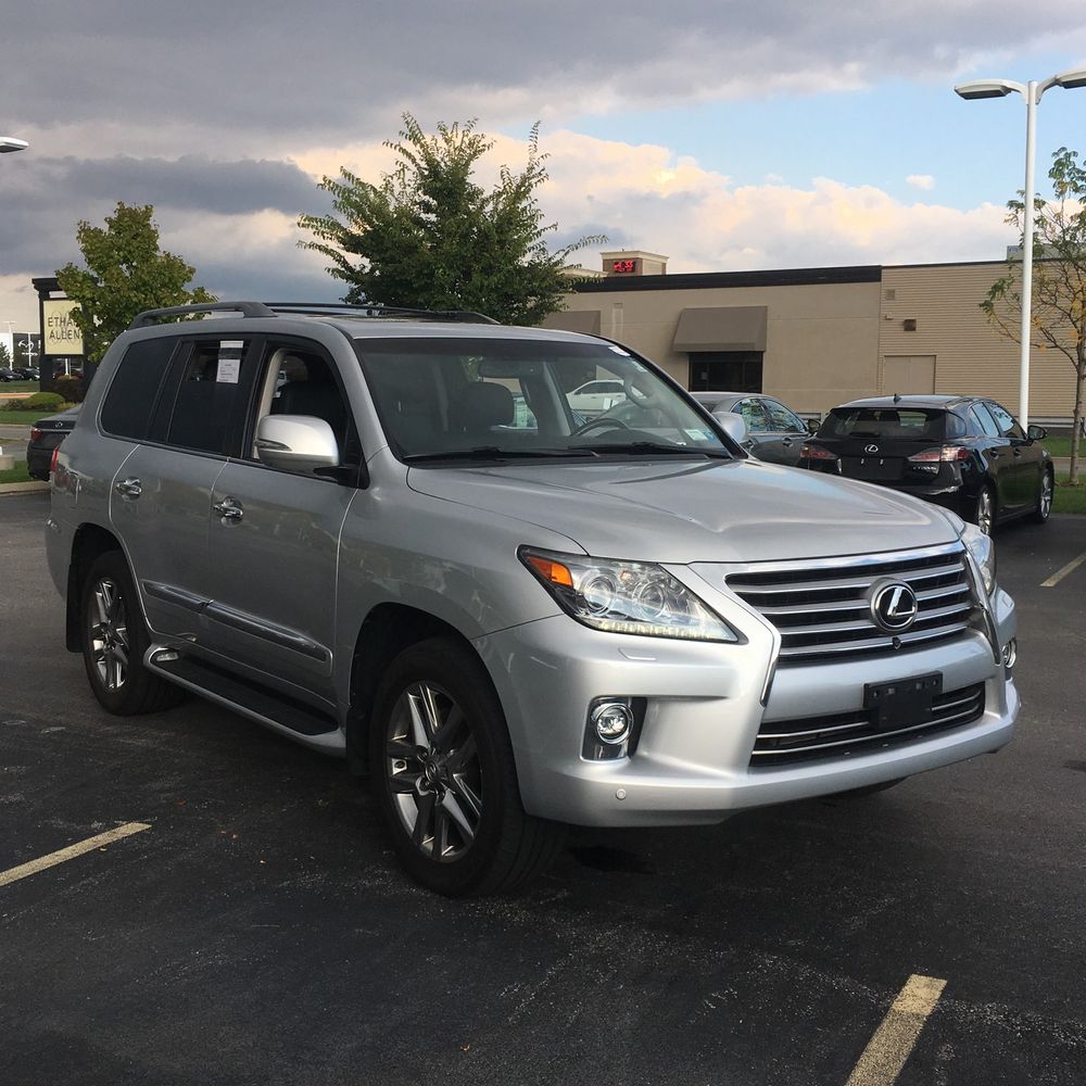 2015 Lexus LX 570