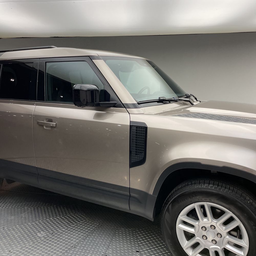 2023 Land Rover Defender 110 S