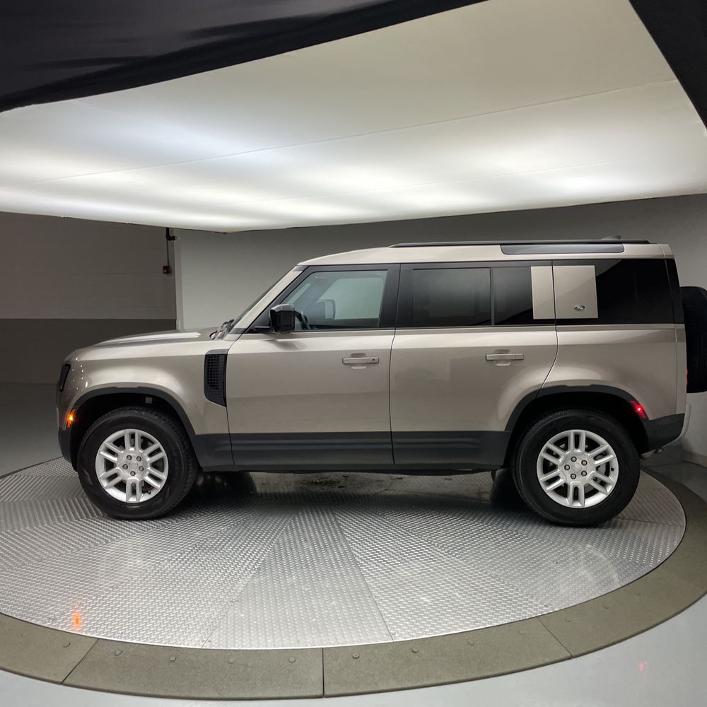 2023 Land Rover Defender 110 S