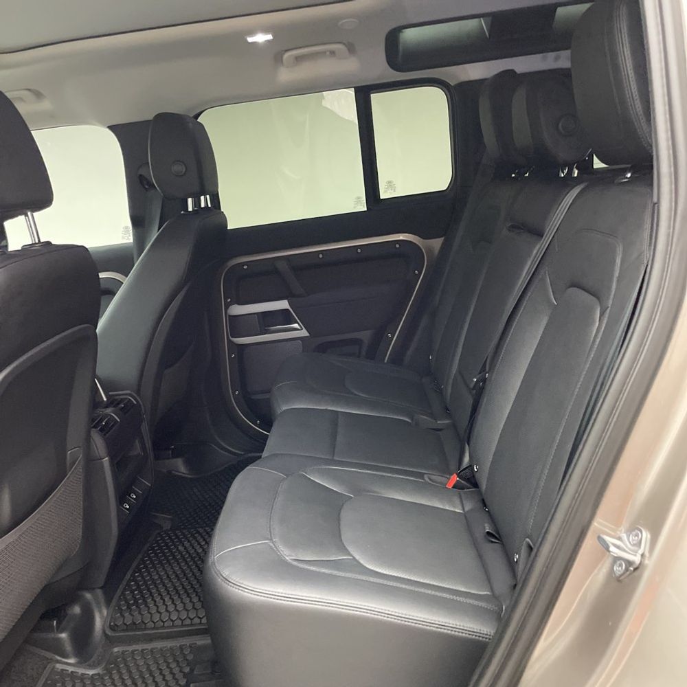 2023 Land Rover Defender 110 S
