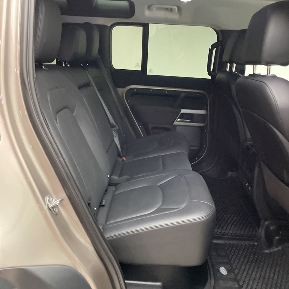 2023 Land Rover Defender 110 S